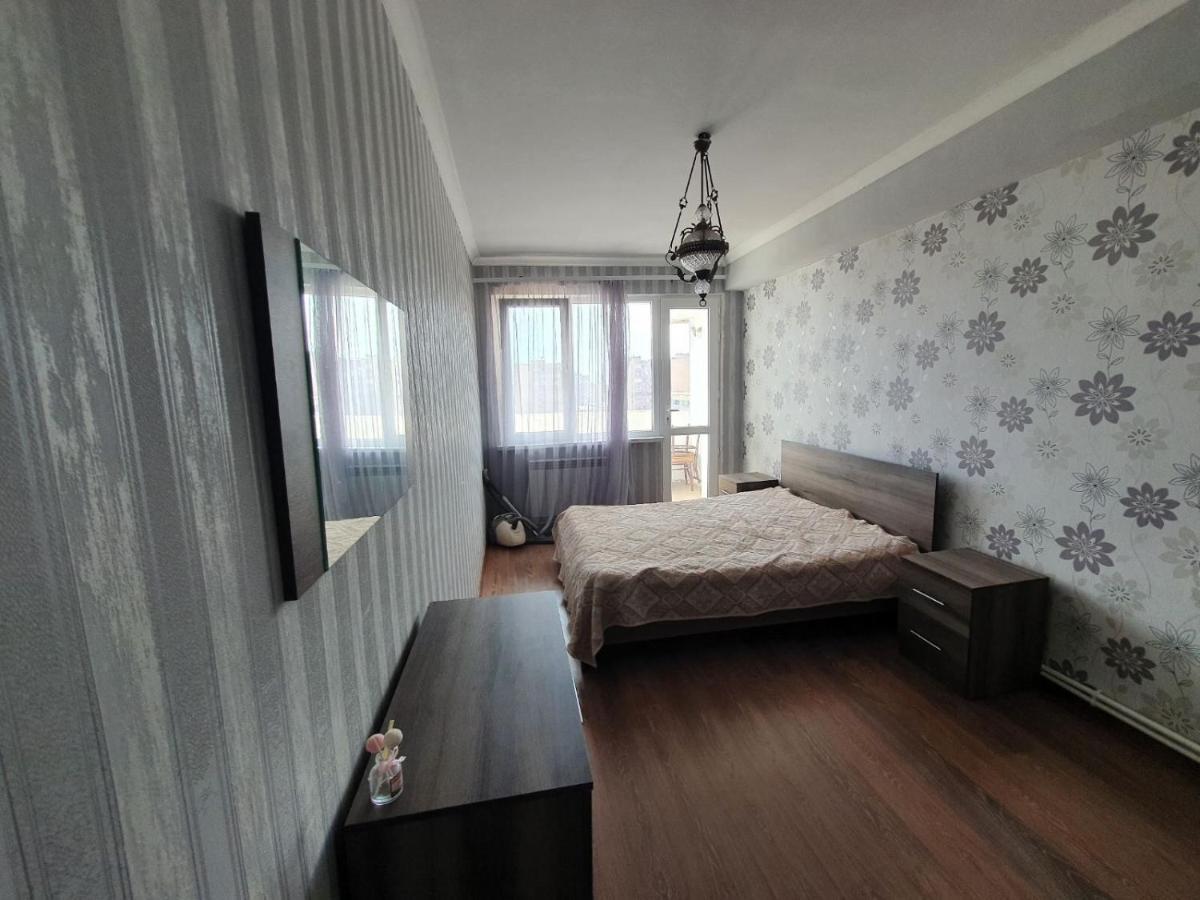 Apartment In Yerevan On Amiryan Street Exteriör bild